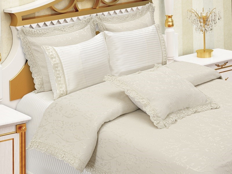 Cuvertura Pat Policoton cu Dantela-Beige 1 Cuvertura Pat Jado Policoton cu Dantela - Beige - imagine 1