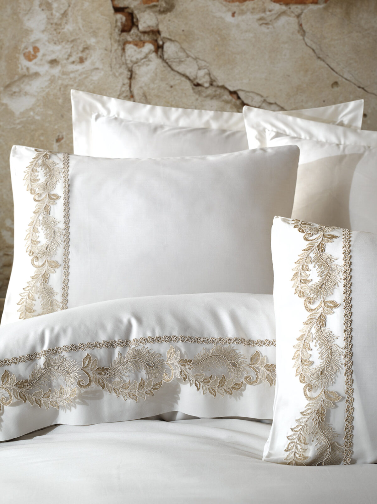 Lenjerie pat 2 persoane DANTELA Inci - crem - imagine 2