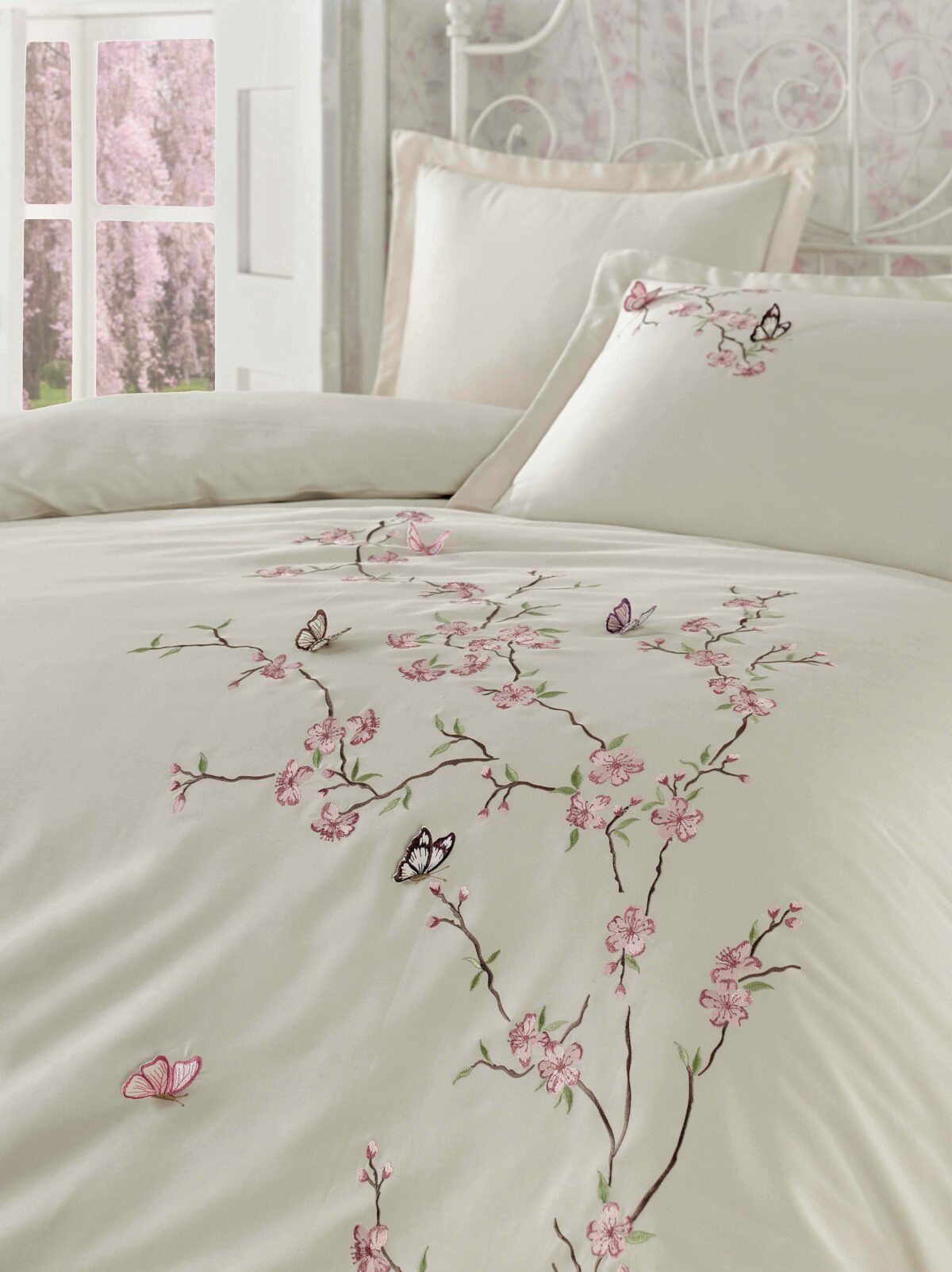 Lenjerie pat 2 persoane DANTELA  - Butterfly - Bej - imagine 3